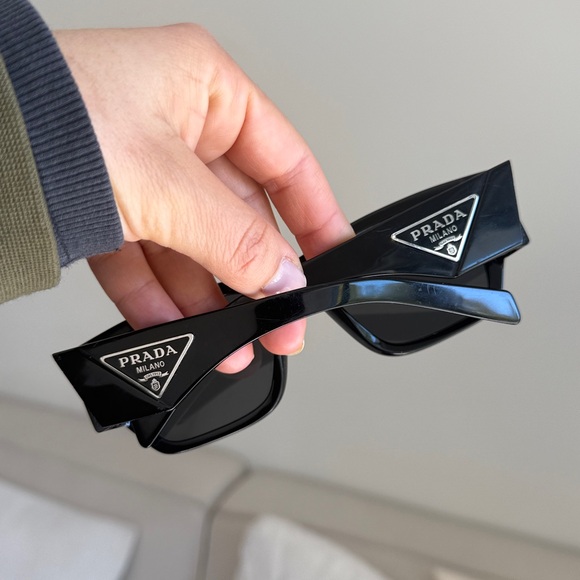 PRADA Sunglasses Symbole PR 10ZS 1AB5S0 54-20 Black - Picture 10 of 16